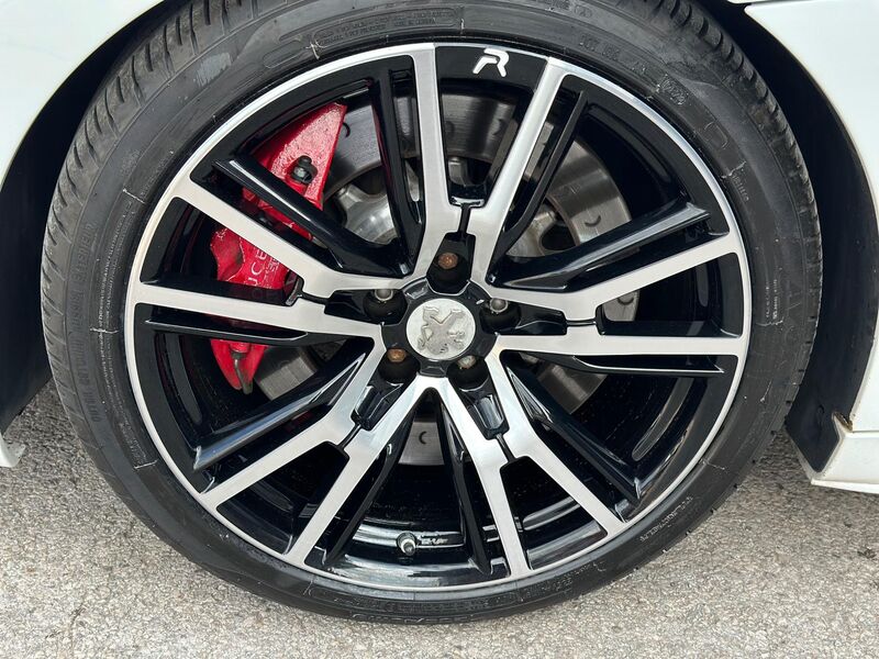PEUGEOT RCZ