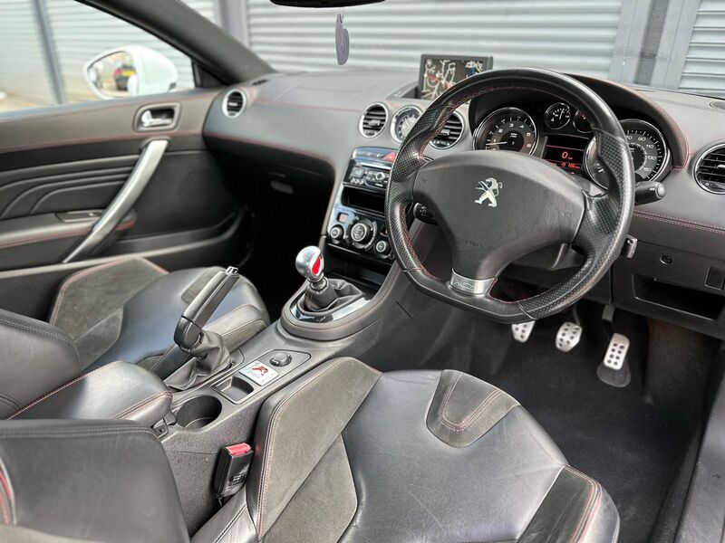 PEUGEOT RCZ