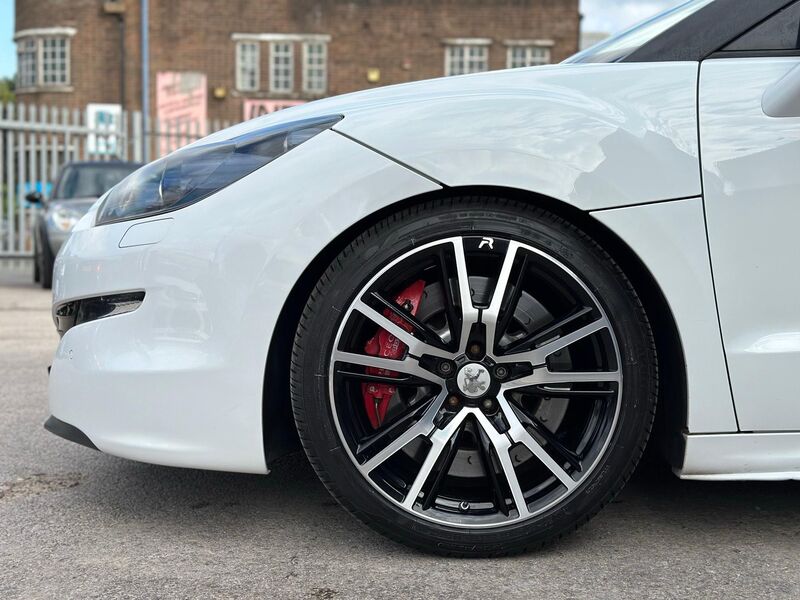 PEUGEOT RCZ