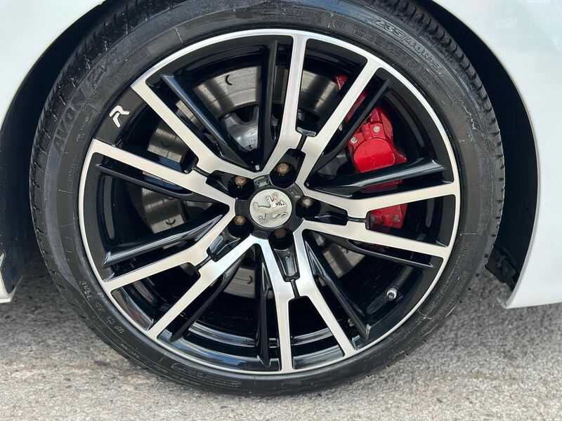 PEUGEOT RCZ