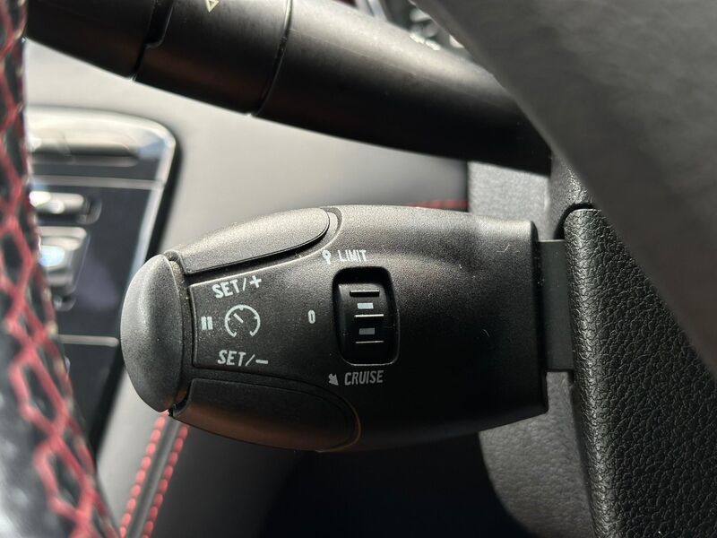 PEUGEOT RCZ