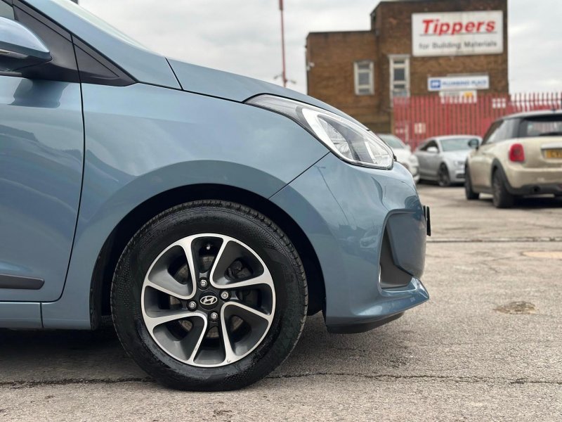 HYUNDAI I10