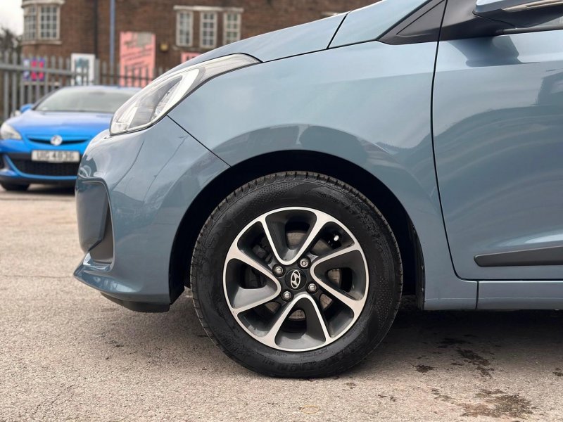 HYUNDAI I10