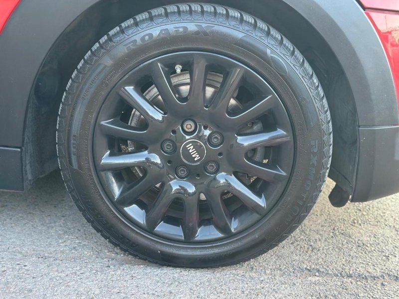 MINI HATCH