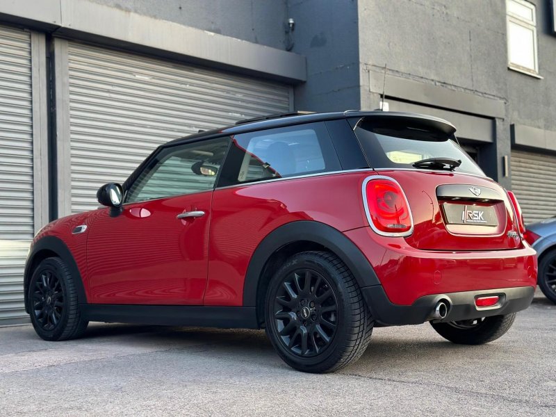 MINI HATCH