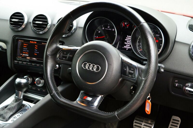 AUDI TT