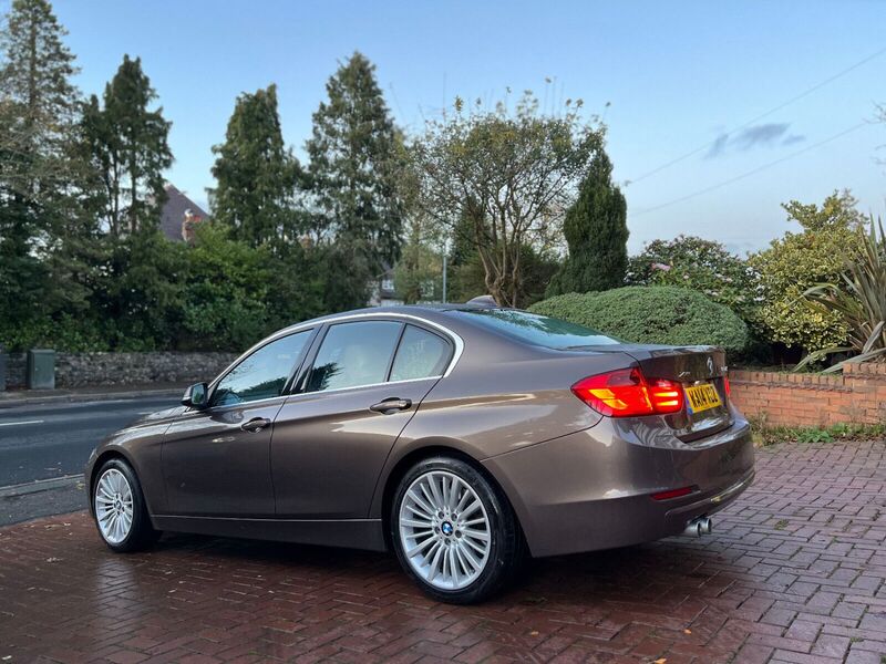 BMW 3 SERIES