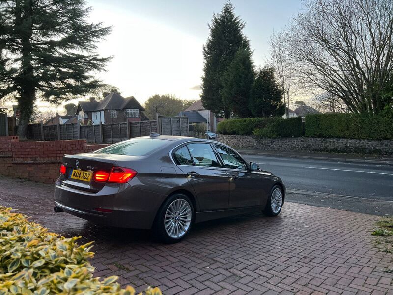 BMW 3 SERIES